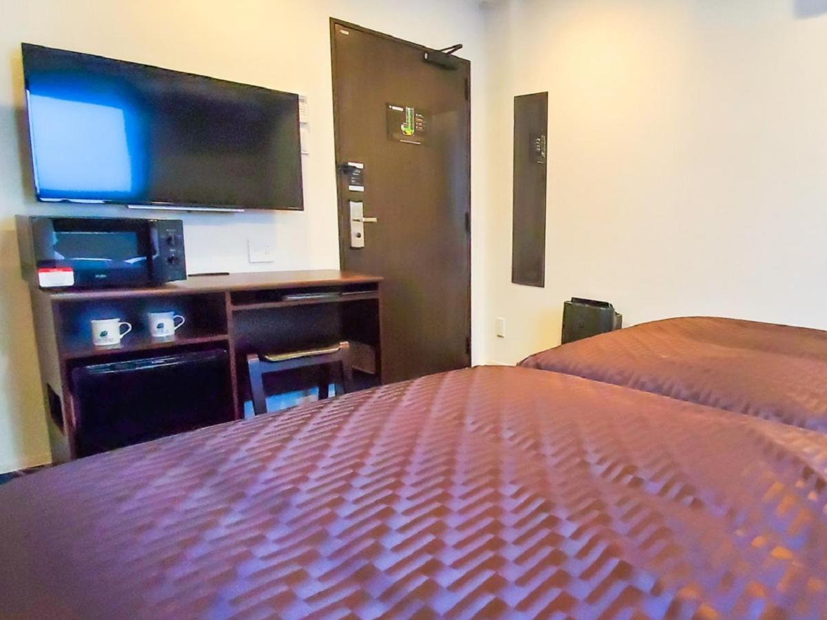 HOTEL LiVEMAX Yokohama Stadium Mae Bagian luar foto