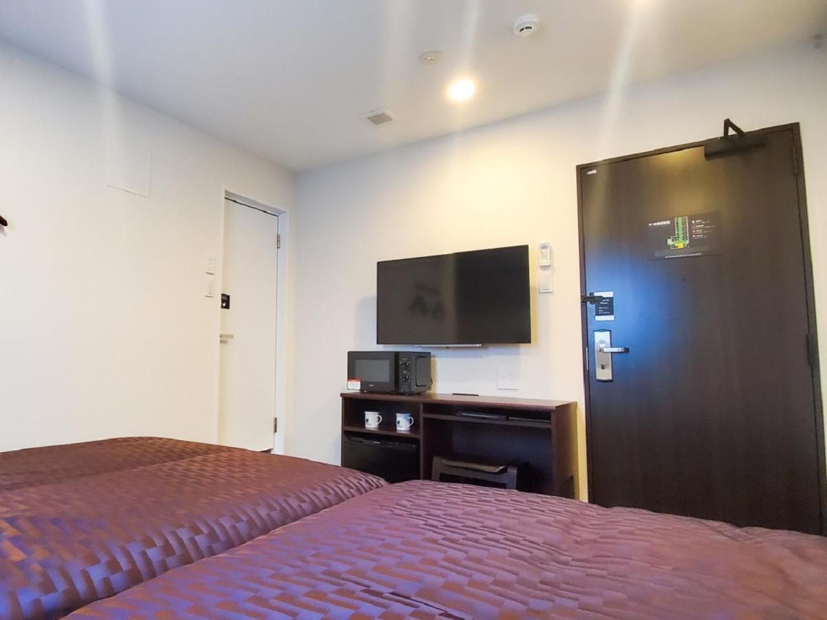 HOTEL LiVEMAX Yokohama Stadium Mae Bagian luar foto