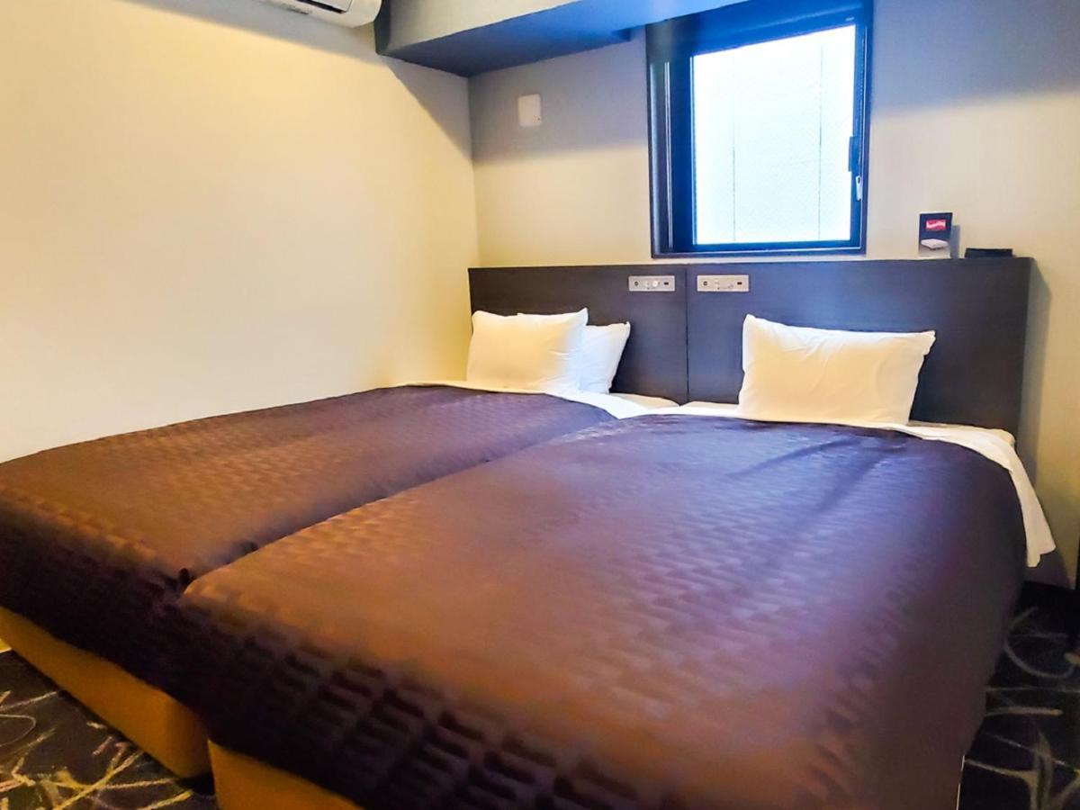 HOTEL LiVEMAX Yokohama Stadium Mae Bagian luar foto